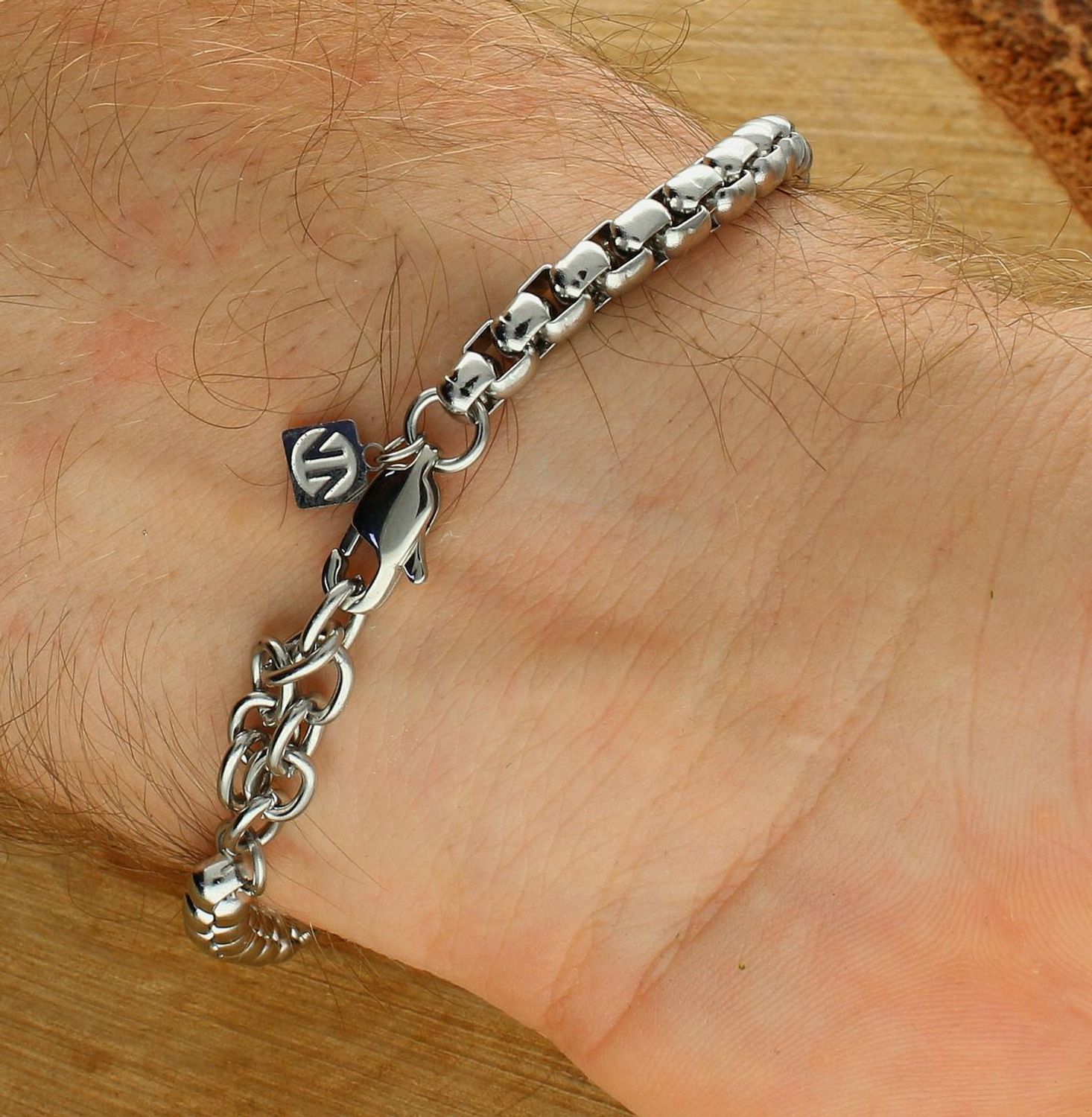 Bransoletka męska Nomination Italy Strong z białym diamentem 028321 001.png